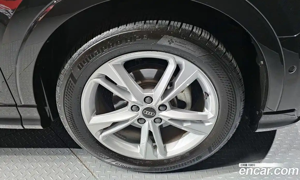 Audi Q3 2023 2.0 Автомат в Москве № 196284, фото 8