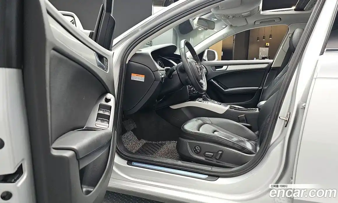 Audi A4 2010 2.0 Автомат в Москве № 196453, фото 13