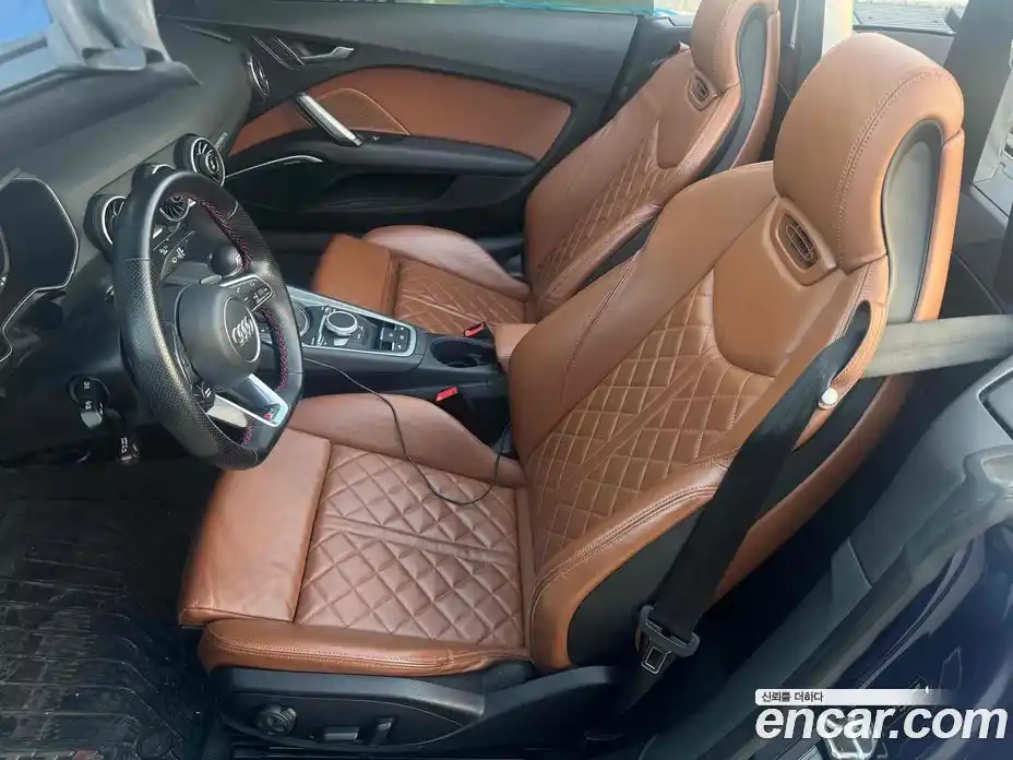 Audi TT 2016 2.0 Автомат в Москве № 196834, фото 16