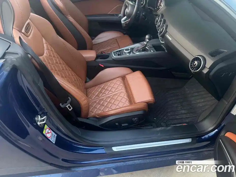 Audi TT 2016 2.0 Автомат в Москве № 196834, фото 5