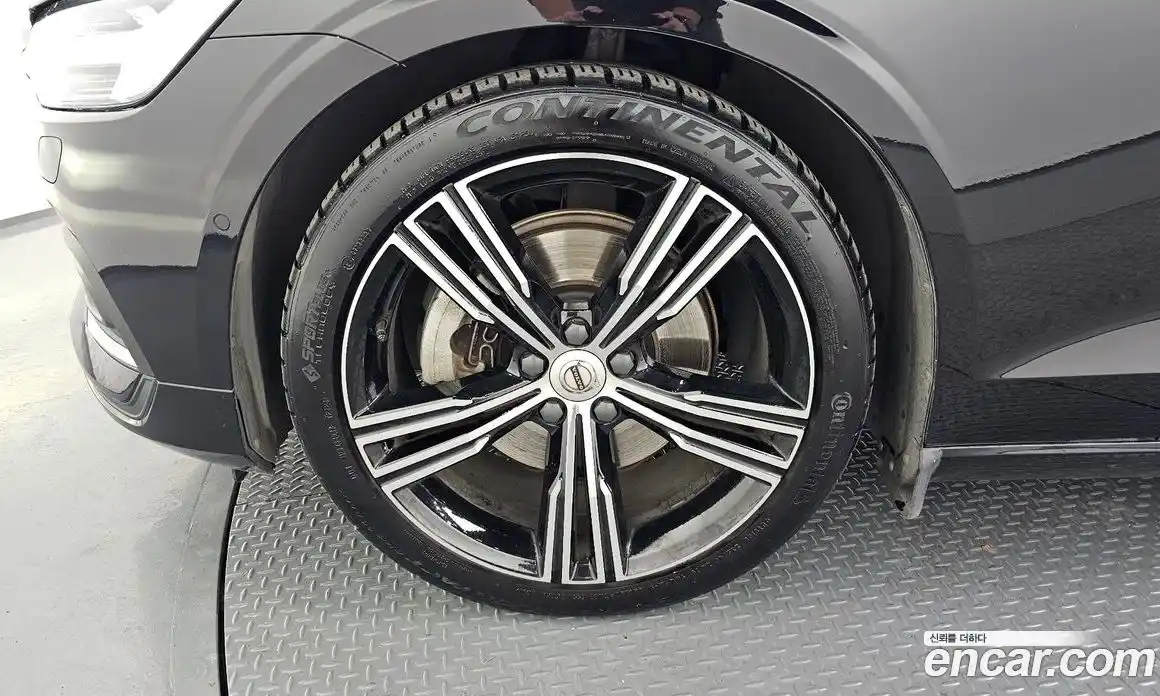 Volvo S60 2020 2.0 Автомат в Москве № 196970, фото 4