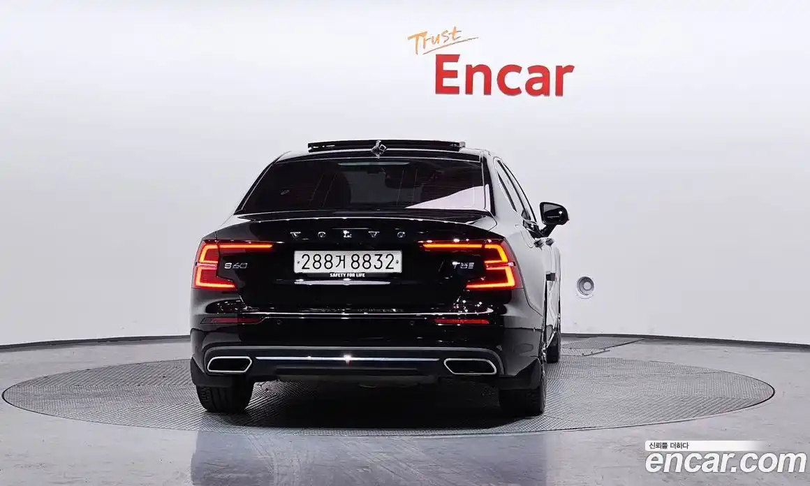 Volvo S60 2020 2.0 Автомат в Москве № 196970, фото 10