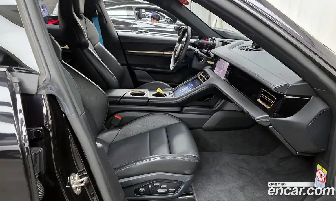 Porsche Taycan 2025 0.1 Автомат в Москве № 197169, фото 11