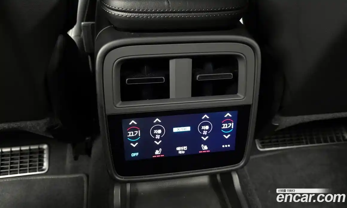 Porsche Taycan 2025 0.1 Автомат в Москве № 197169, фото 19