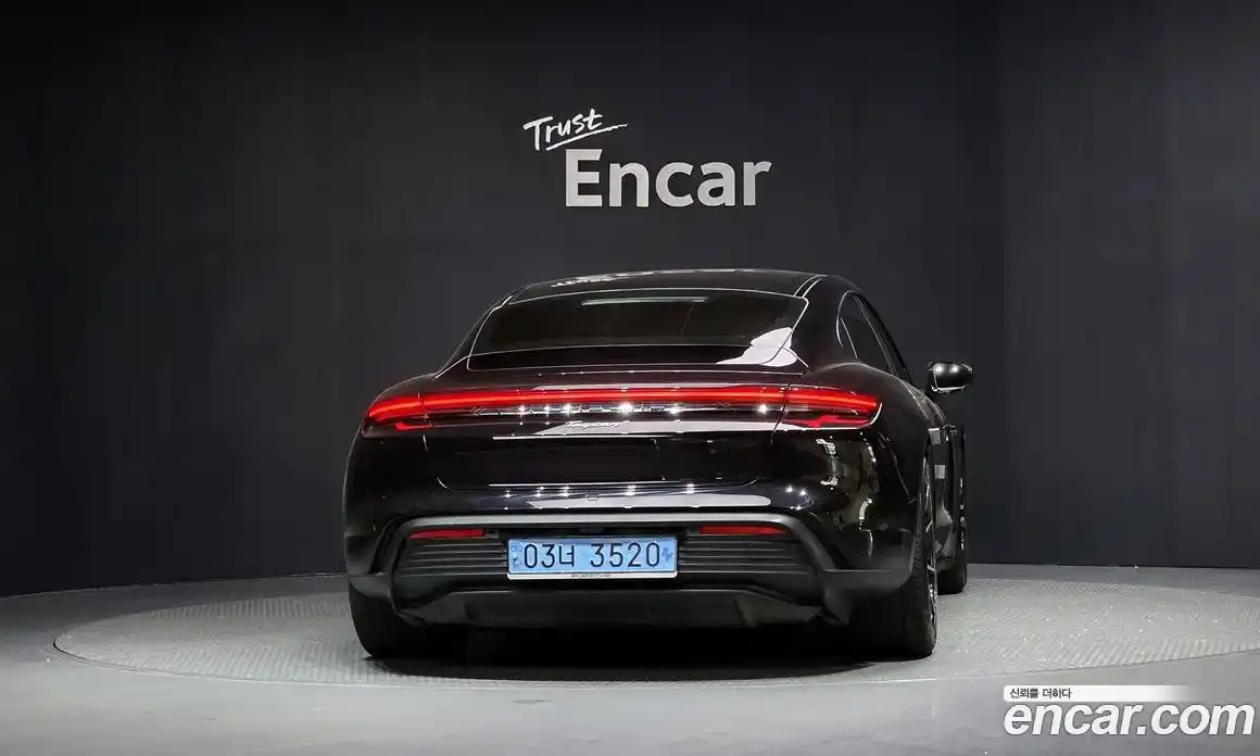 Porsche Taycan 2025 0.1 Автомат в Москве № 197169, фото 4