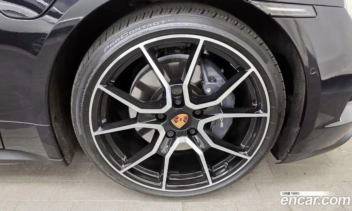 Porsche Taycan 2025 0.1 Автомат в Москве № 197169, фото 5