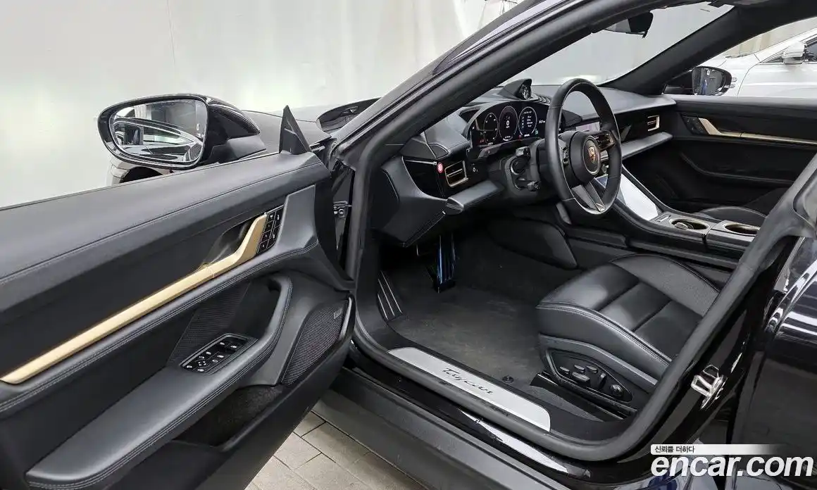 Porsche Taycan 2025 0.1 Автомат в Москве № 197169, фото 10