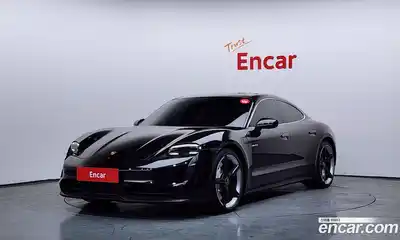 Porsche Taycan, 2022