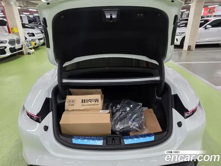 Porsche Taycan 2021 1.0 Автомат в Москве № 197277, фото 14