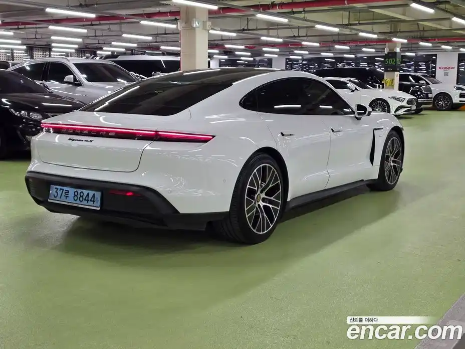 Porsche Taycan 2021 1.0 Автомат в Москве № 197277, фото 4