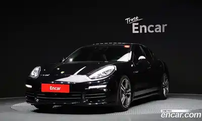 Porsche Panamera, 2016