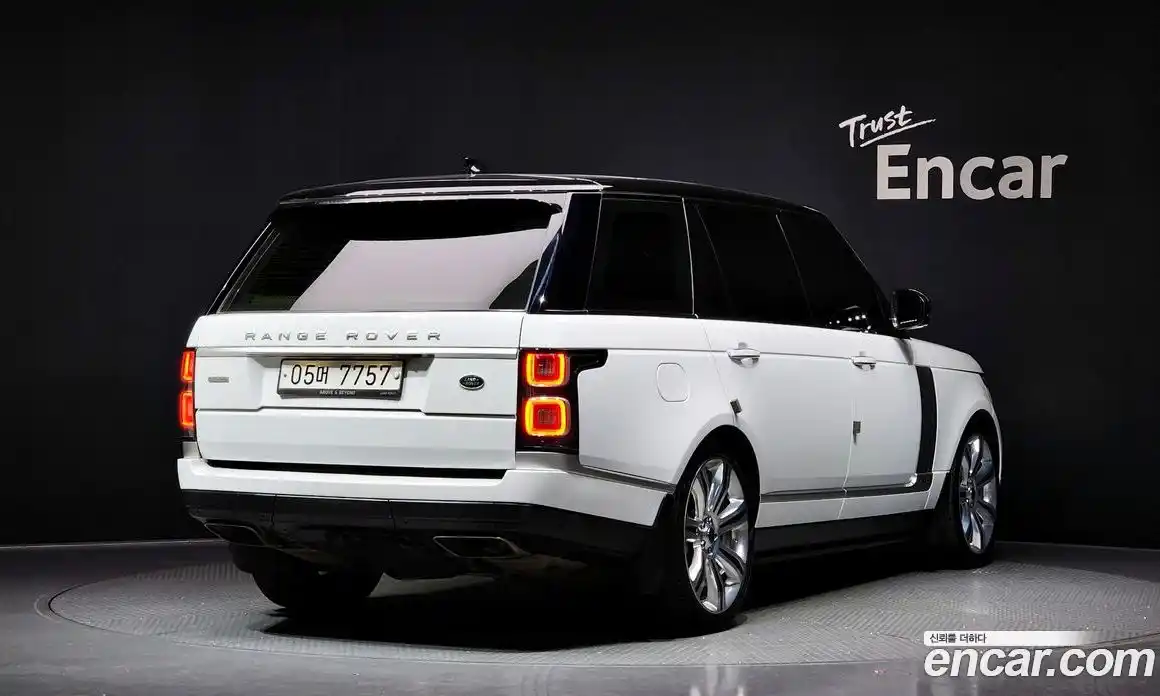 Land Rover Range-Rover 2018 4.4 Автомат в Москве № 198207, фото 4