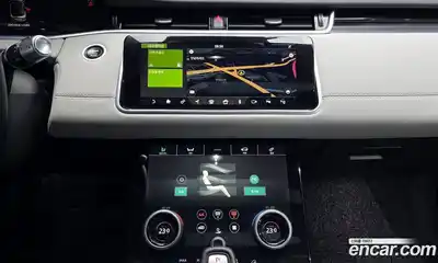 Land Rover Range-Rover Evoque 2020 2.0 Автомат в Москве № 198229, миниатюра 12