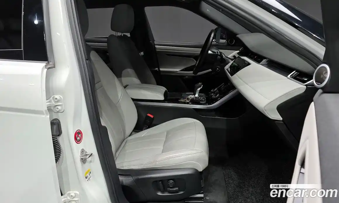 Land Rover Range-Rover Evoque 2020 2.0 Автомат в Москве № 198229, фото 15