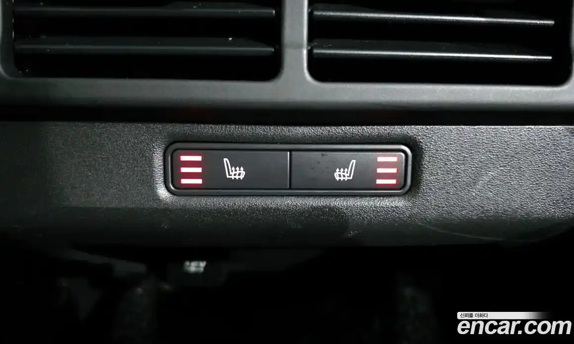 Land Rover Range-Rover Evoque 2020 2.0 Автомат в Москве № 198229, фото 18