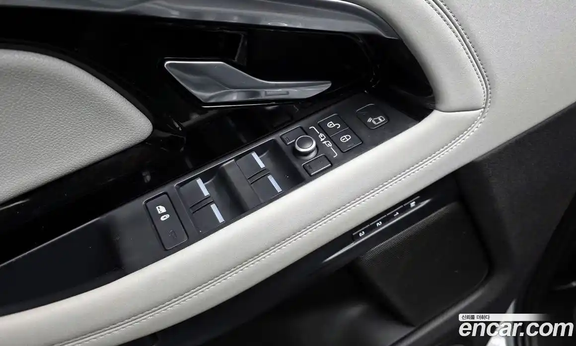 Land Rover Range-Rover Evoque 2020 2.0 Автомат в Москве № 198229, фото 8