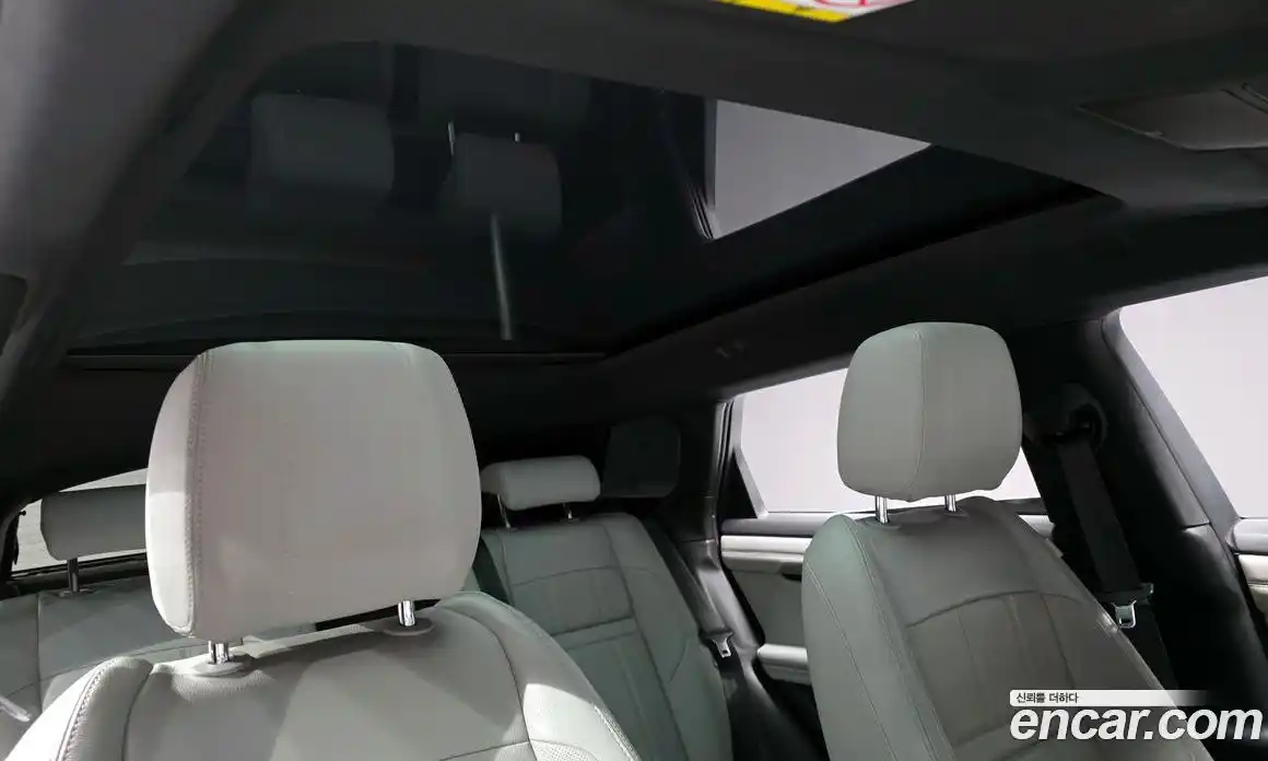 Land Rover Range-Rover Evoque 2020 2.0 Автомат в Москве № 198229, фото 9