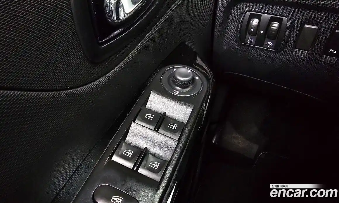 Renault QM3 2014 1.5 Автомат в Москве № 1986, фото 12