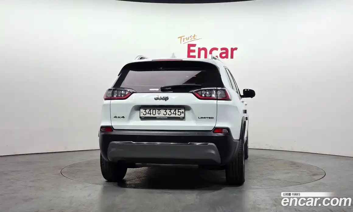 Jeep Cherokee 2020 2.4 Автомат в Москве № 199457, фото 4