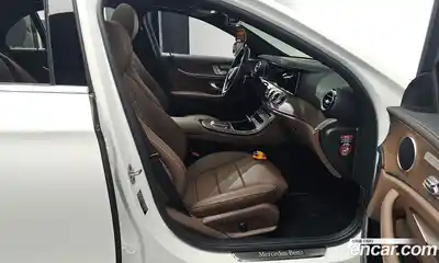 Mercedes-Benz E-Class 2022 2.0 Автомат в Москве № 200412, миниатюра 11