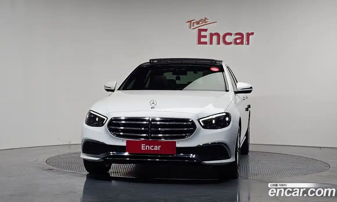 Mercedes-Benz E-Class 2022 2.0 Автомат в Москве № 200412, фото 3