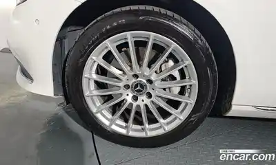 Mercedes-Benz E-Class 2022 2.0 Автомат в Москве № 200412, миниатюра 5