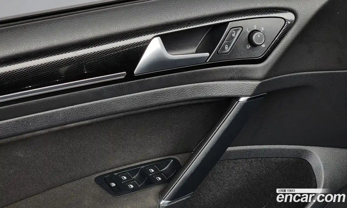 Volkswagen Golf 2015 2.0 Автомат в Москве № 201986, фото 19