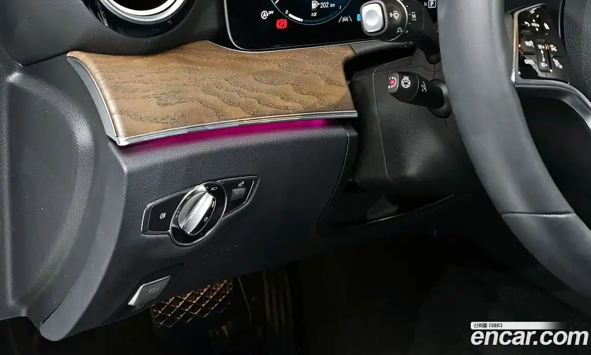 Mercedes-Benz E-Class 2023 2.0 Автомат в Москве № 205045, фото 14