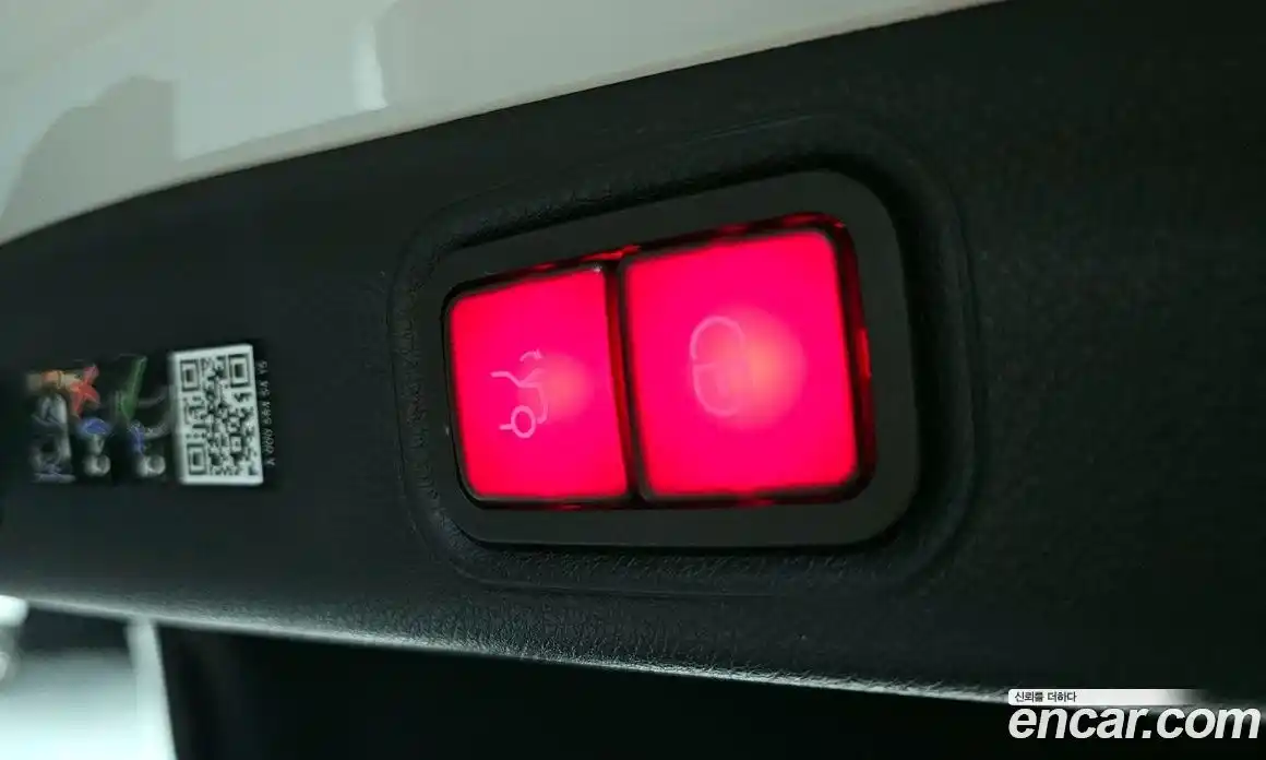 Mercedes-Benz E-Class 2023 2.0 Автомат в Москве № 205045, фото 16