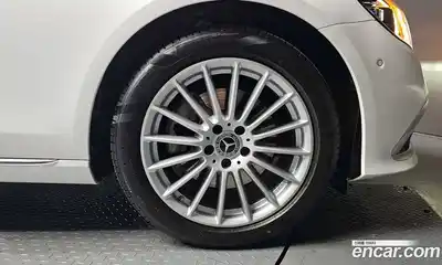 Mercedes-Benz E-Class 2023 2.0 Автомат в Москве № 205045, миниатюра 4