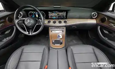 Mercedes-Benz E-Class 2023 2.0 Автомат в Москве № 205045, миниатюра 8