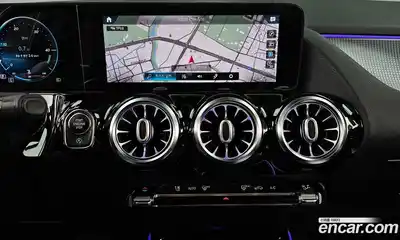 Mercedes-Benz GLA-Class 2021 2.0 Автомат в Москве № 209251, миниатюра 2