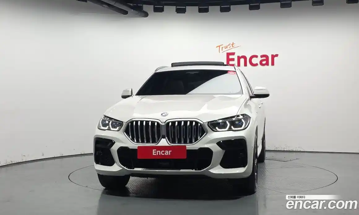 BMW X6 2023 3.0 Автомат в Москве № 210378, фото 3