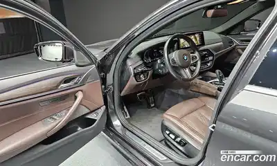 BMW 5-Series 2021 2.0 Автомат в Москве № 211693, миниатюра 2