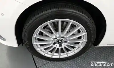 Mercedes-Benz E-Class, 2021