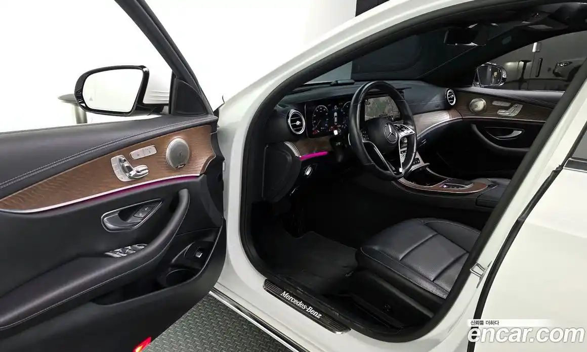 Mercedes-Benz E-Class 2021 1.9 Автомат в Москве № 212021, фото 13