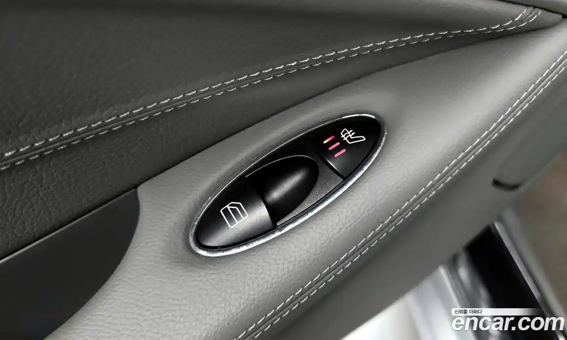 Mercedes-Benz CLS-Class 2005 3.5 Автомат в Москве № 212067, фото 18