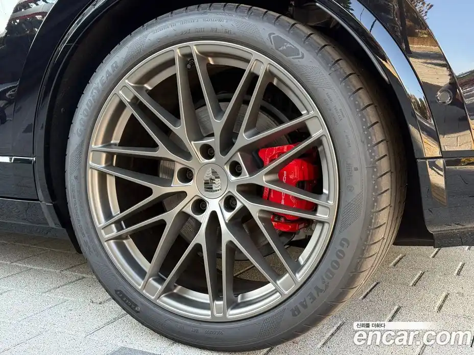 Porsche Macan 2025 Автомат в Москве № 212930, фото 11