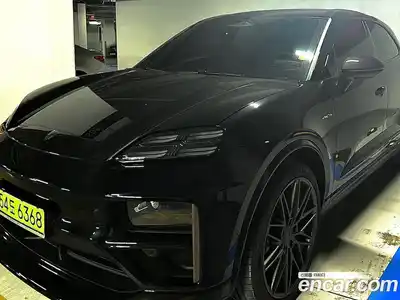 Porsche Macan 2025 Автомат в Москве № 212930, миниатюра 3