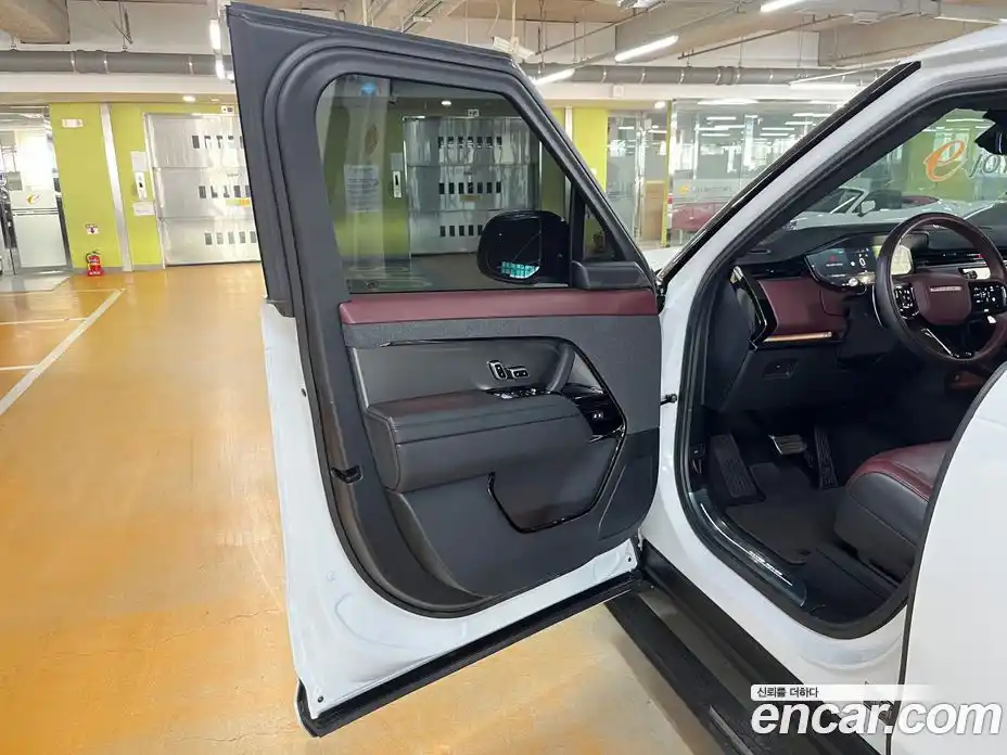 Land Rover Range-Rover Sport 2025 3.0 Автомат в Москве № 213906, фото 9