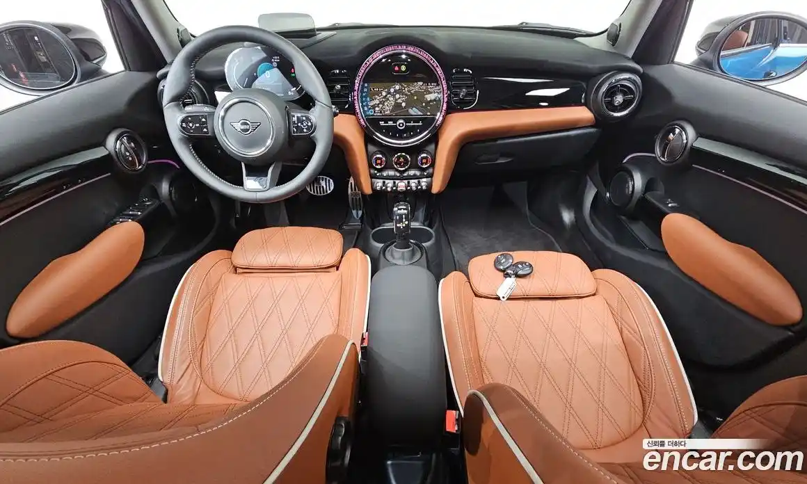 Mini Cooper 2024 2.0 Автомат в Москве № 214035, фото 17