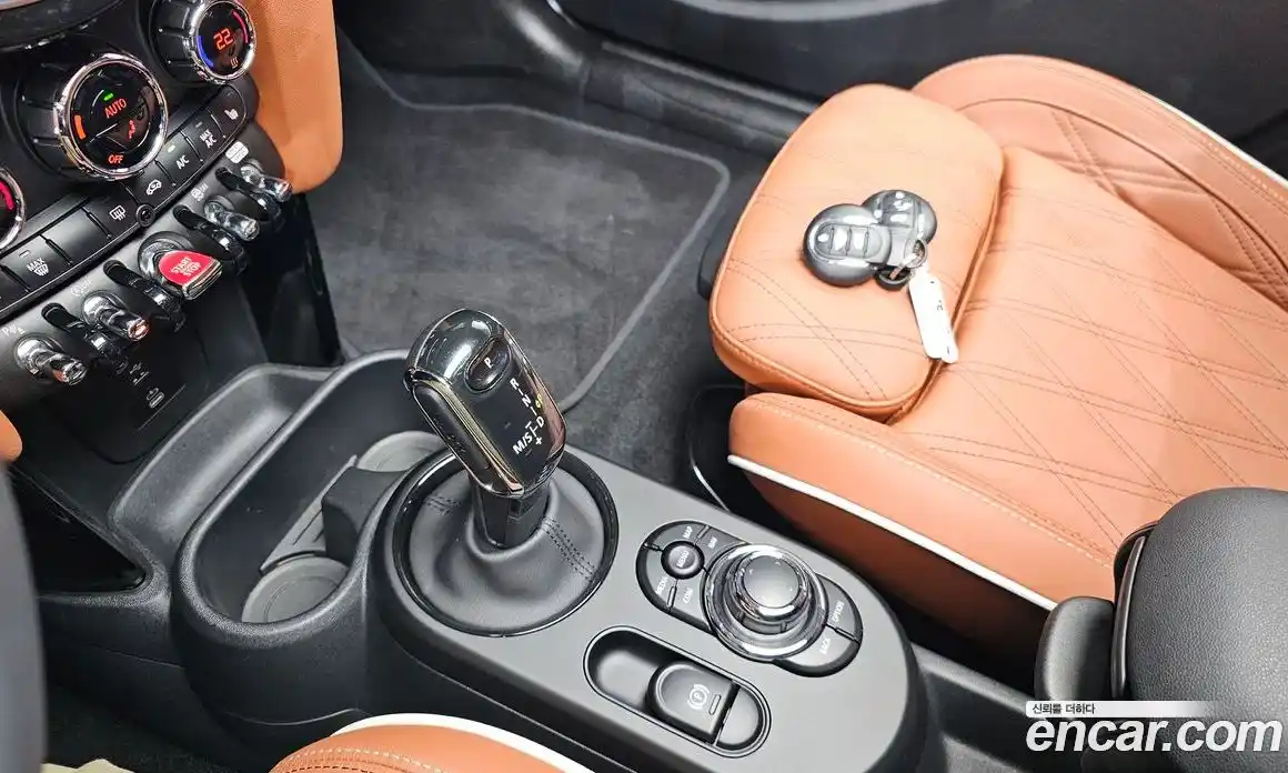 Mini Cooper 2024 2.0 Автомат в Москве № 214035, фото 3