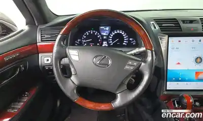 Lexus LS 2010 4.6 Автомат в Москве № 214714, миниатюра 11