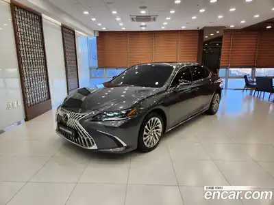 Lexus ES, 2026
