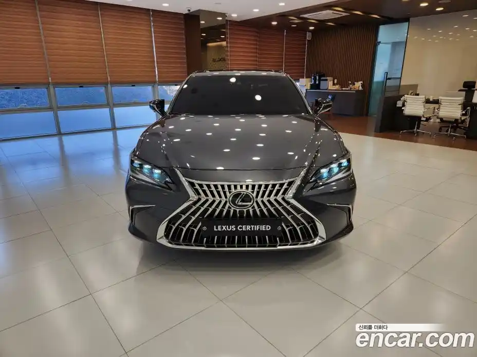 Lexus ES 2026 2.5 Вариатор в Москве № 214780, фото 3