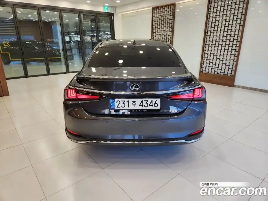 Lexus ES 2026 2.5 Вариатор в Москве № 214780, фото 4