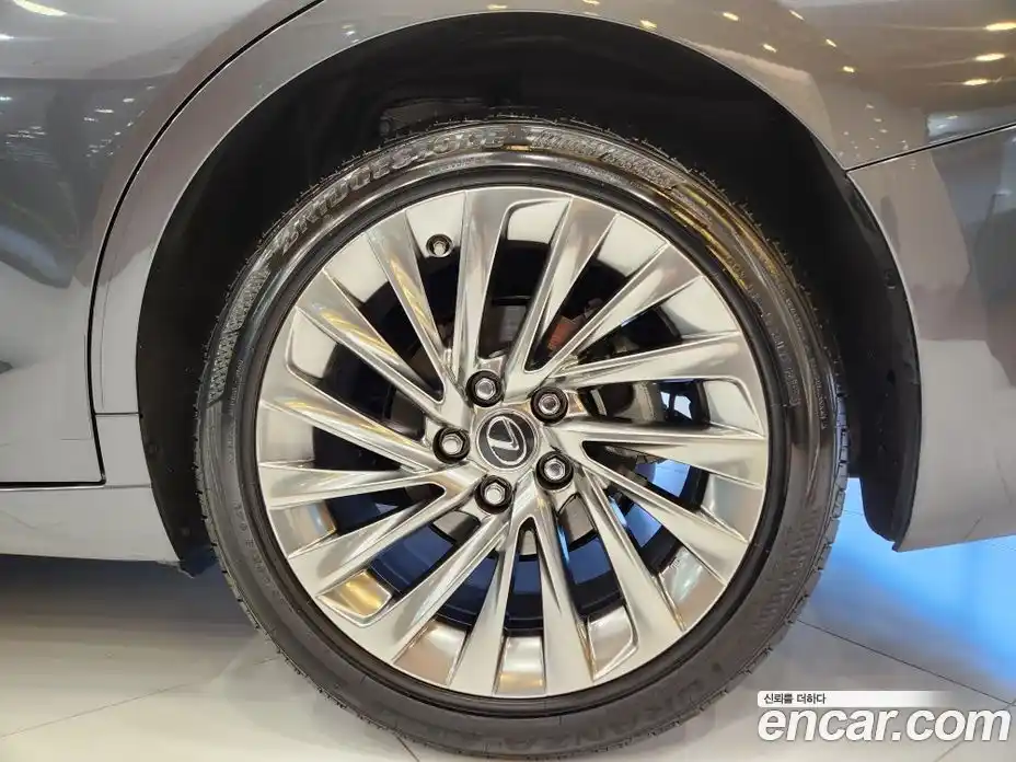 Lexus ES 2026 2.5 Вариатор в Москве № 214780, фото 7