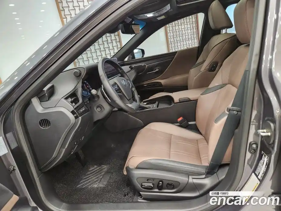 Lexus ES 2026 2.5 Вариатор в Москве № 214780, фото 9