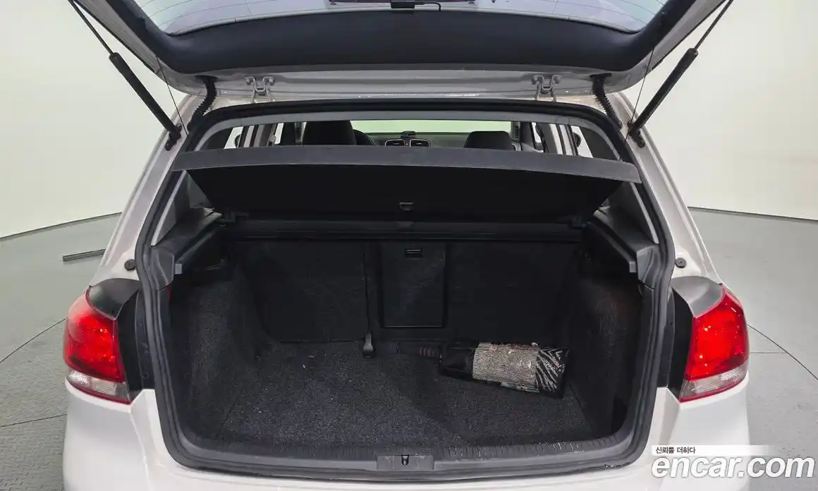 Volkswagen Golf 2013 2.0 Автомат в Москве № 215308, фото 11