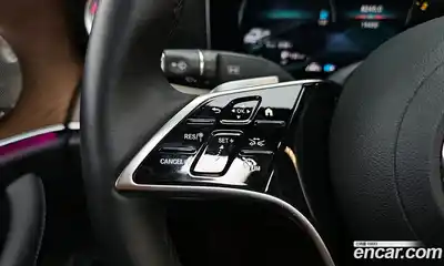 Mercedes-Benz E-Class, 2023